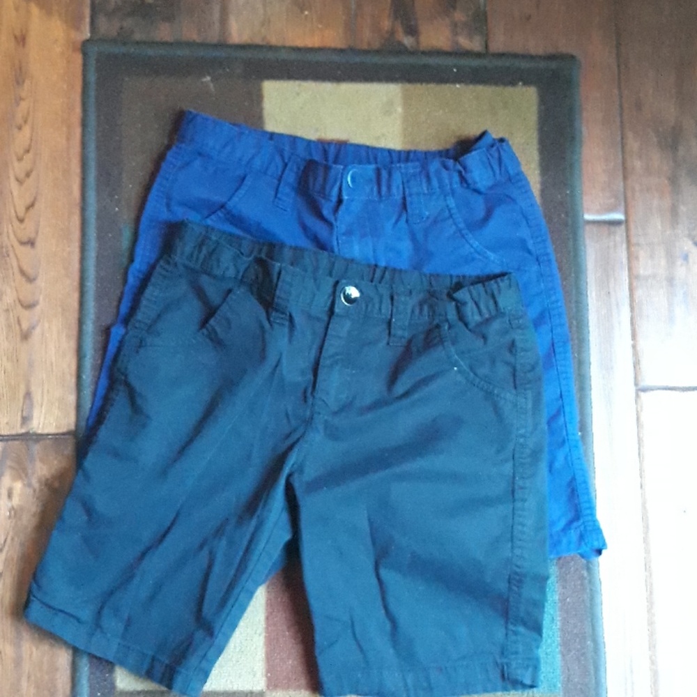Bundle of Girls shorts